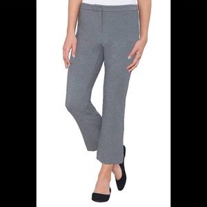 Max & Mia Jeans - NWT Max & Mia Capri Dress Pull On Pants. Grey. M Max & Mia Jeans - NWT Max & Mia Capri Dress Pull On Pants. Grey. M